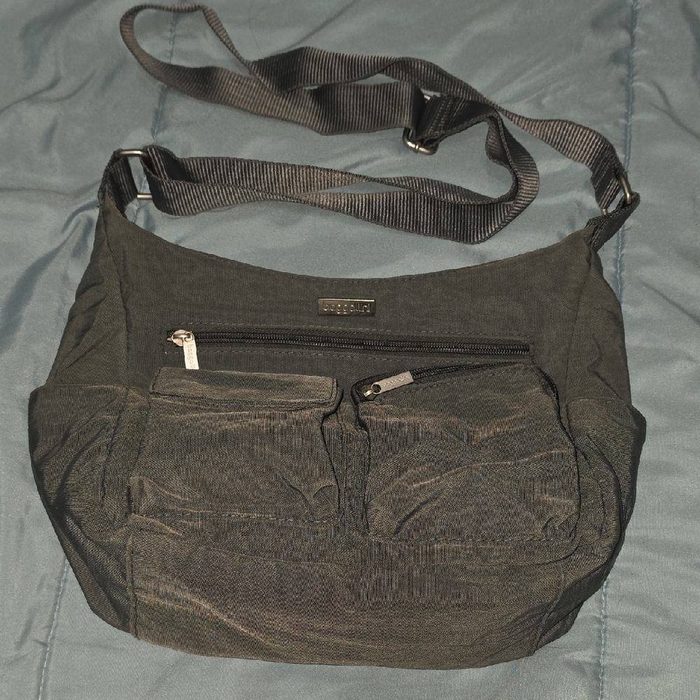 Everyday Black Messenger Bag with Front Pocket Organizer